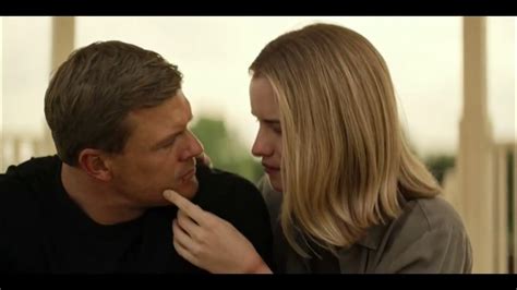 willa fitzgerald shower|Reacher and Roscoe Motel Scene 